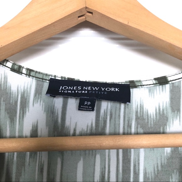 Jones New York Petite Green White Ikat Wrap Dress - Picture 4 of 9